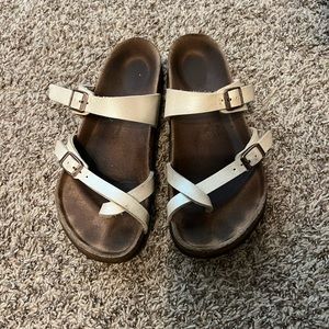 Maya Birkenstocks